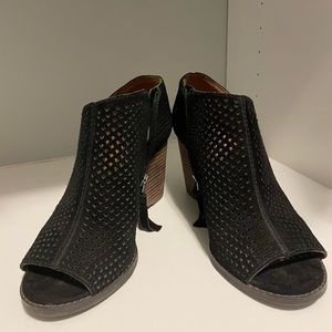Lucky Brand Booties size 7.5